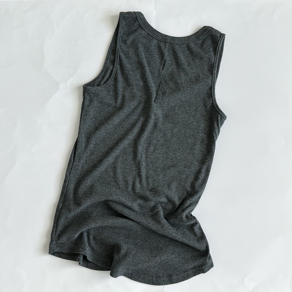 Gray Ribbed Tank Top Sz Sm - Picture 2 of 3
